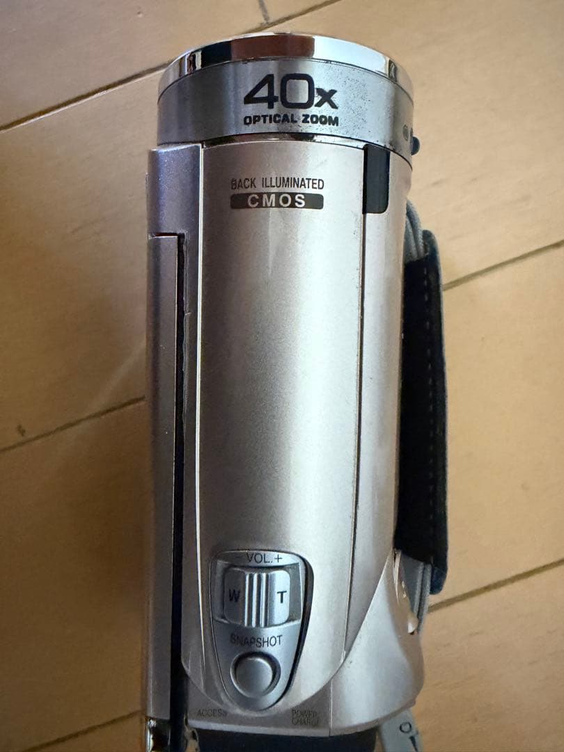 Everio JVC GZ-E117-N フルHD ビデオカメラ