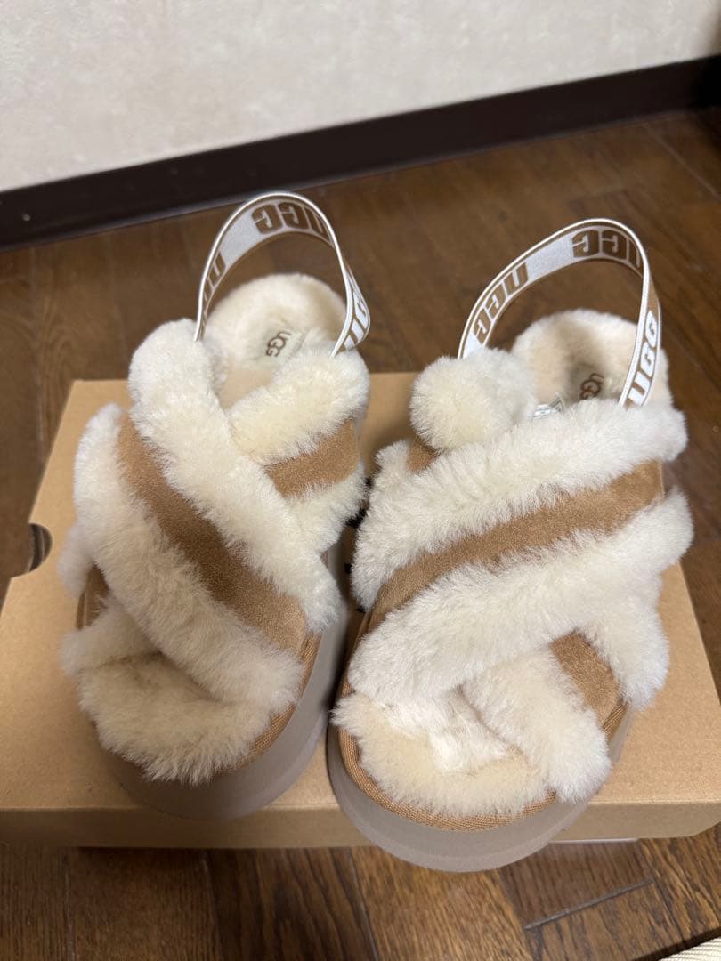 靴 UGG W DISCO CROSS SLIDE 7