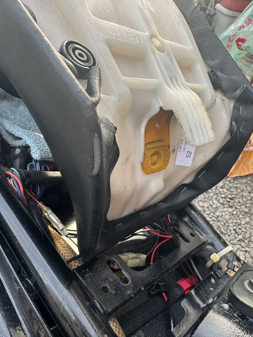 XJR1300後期型シート美品