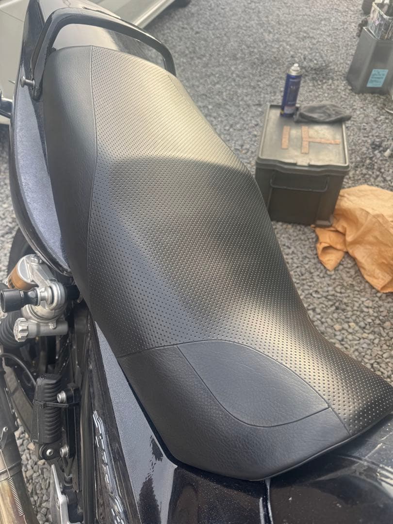 XJR1300後期型シート美品