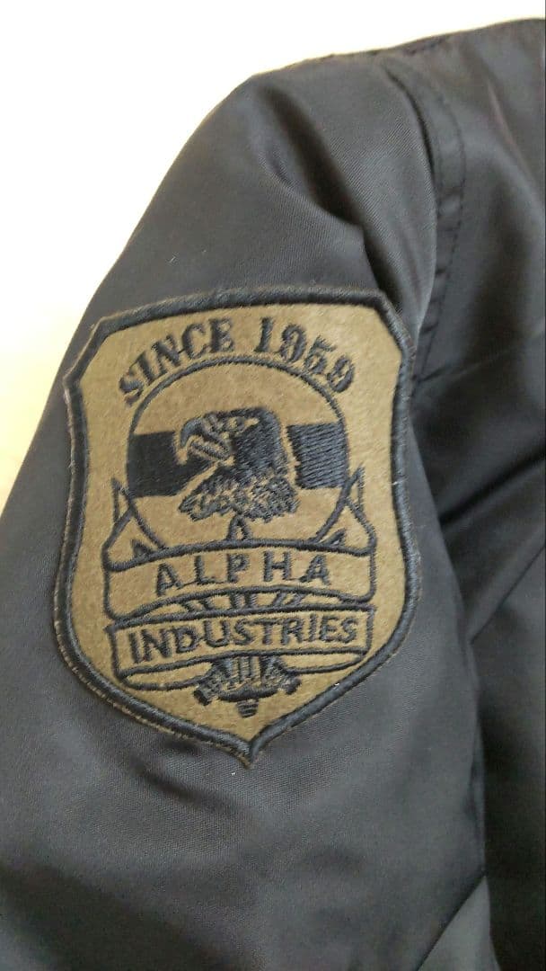 R*.様 【美品】ALPHA INDUSTRIES ブラック MA-1 フライト