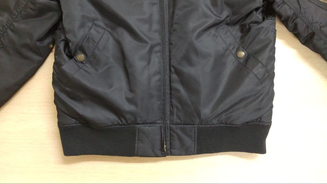 R*.様 【美品】ALPHA INDUSTRIES ブラック MA-1 フライト