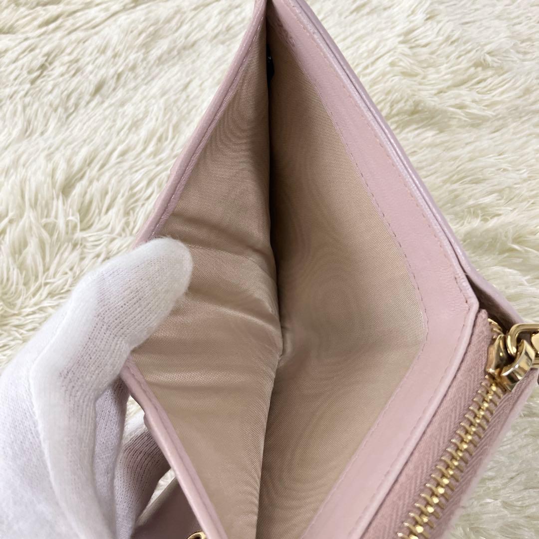 【美品】MIU MIU マテラッセ 二つ折り財布 ラウンドファスナー ピンク