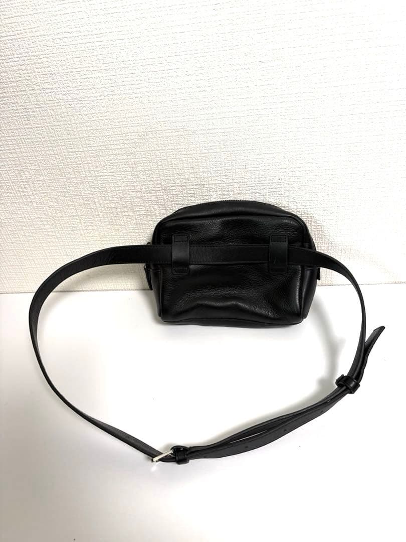 専用agnes.b アニエスベー レザー ボディバッグ ウエストポーチ 黒 本革