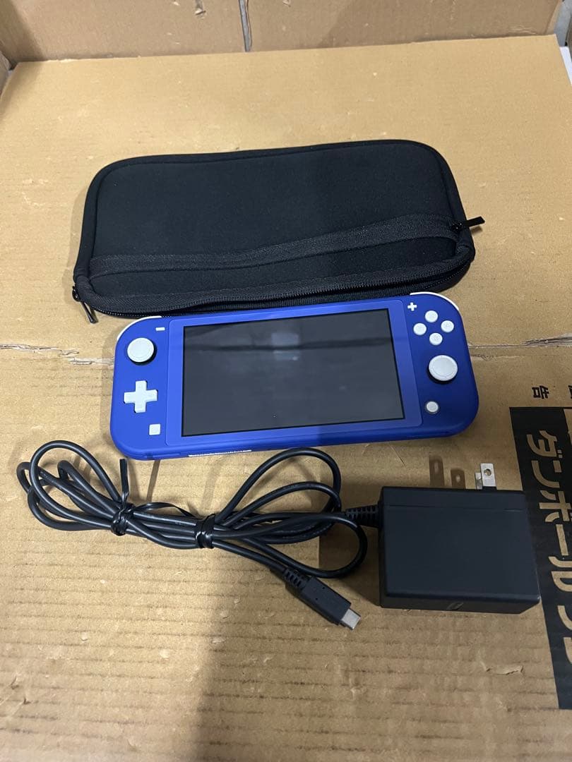 Nintendo Switch Lite ブルー