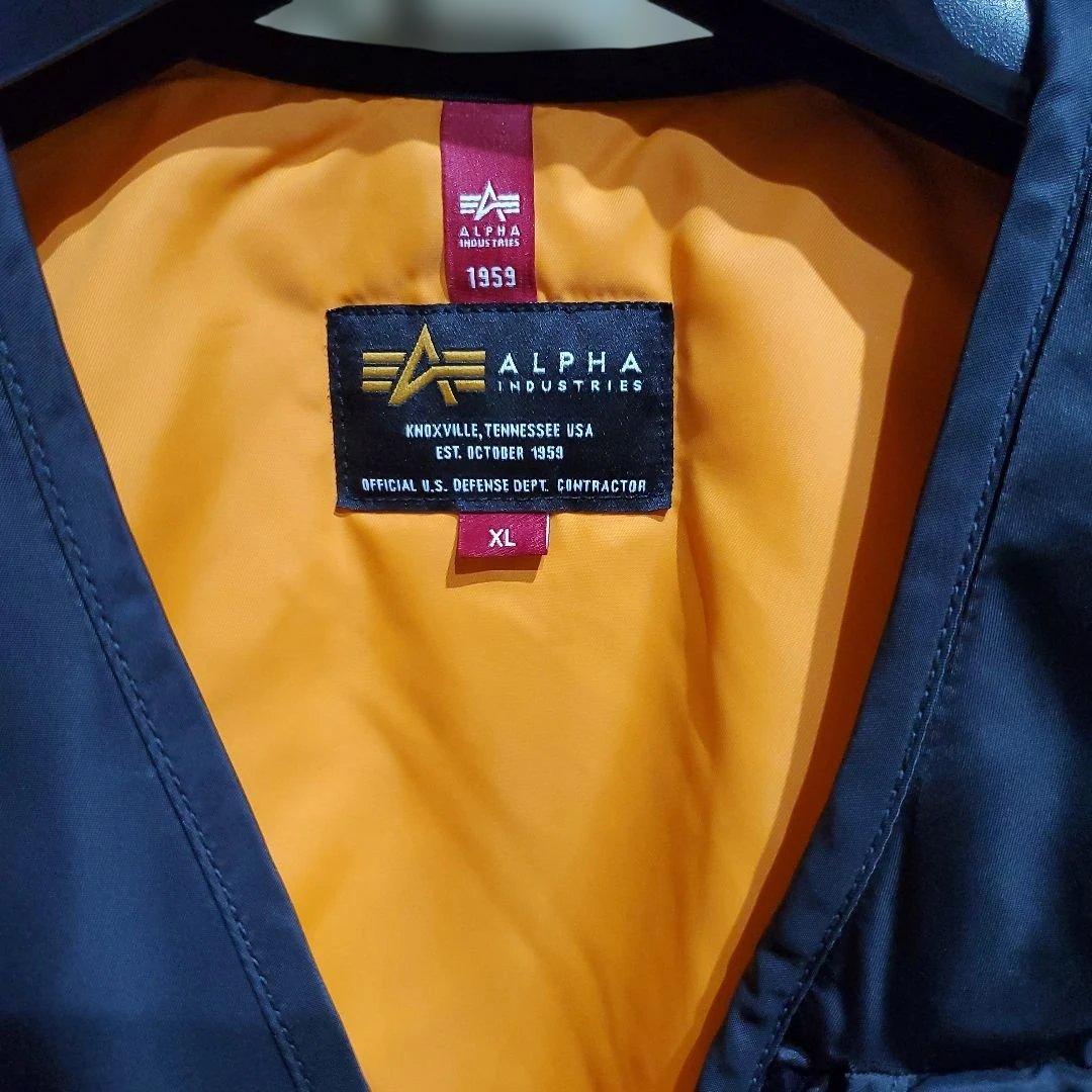 ALPHA INDUSTRIES ブラックベスト XL　X-LARGE