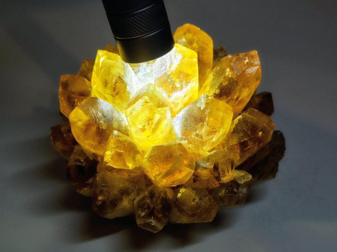 シトリン 470g 水晶 クォーツ 原石 鑑賞石 自然石 誕生石 鉱物 鉱石