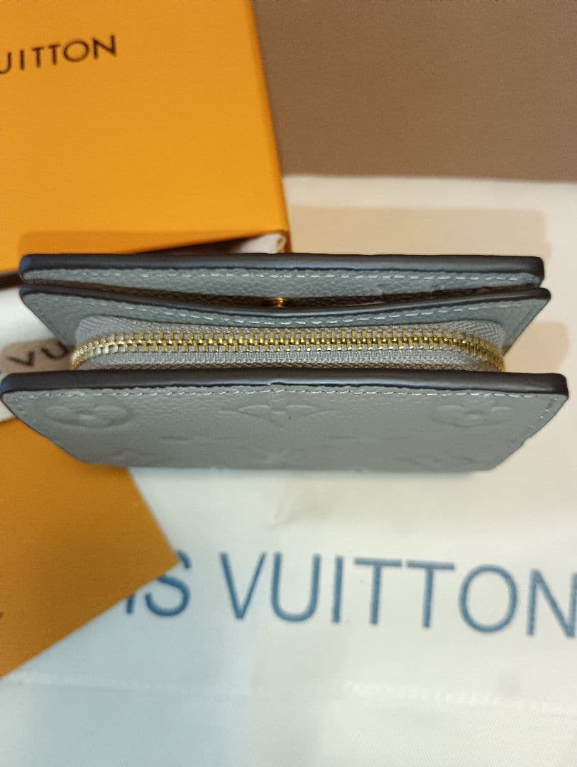 LOUIS VUITTON グレー 二つ折り財布