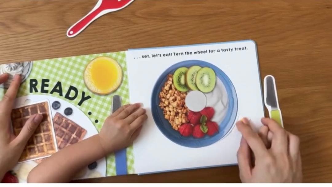 レア英語絵本　POP FLIP COOK!洋書　料理して遊べる楽しい仕掛け絵本