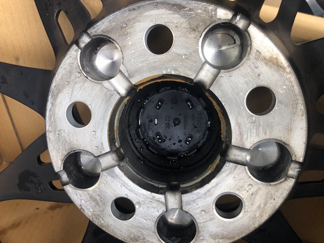 GRスープラ純正鍛造アルミ