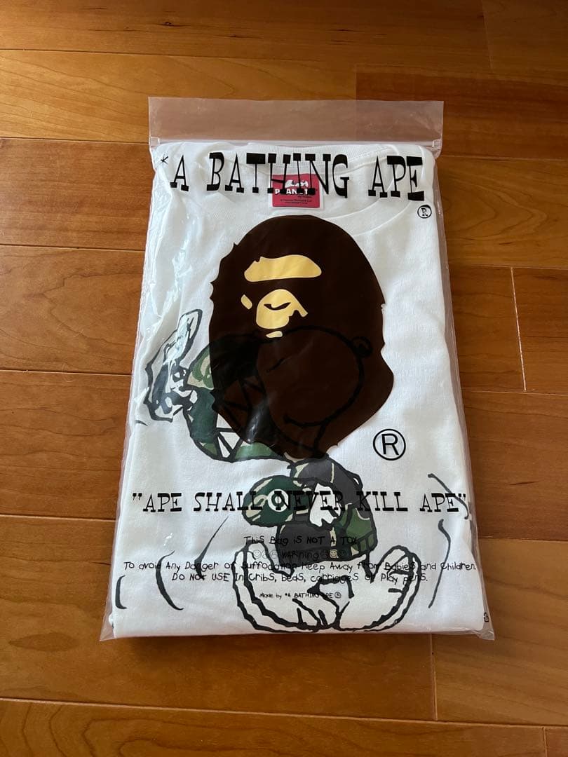 アベイシングエイプ✖️スヌーピー　Tシャツ シャークパーカー APE カモ　L新品