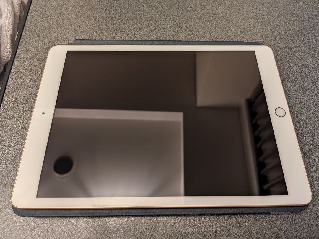iPad 第7世代 128 GB - Wi-Fi - ゴールド 本体
