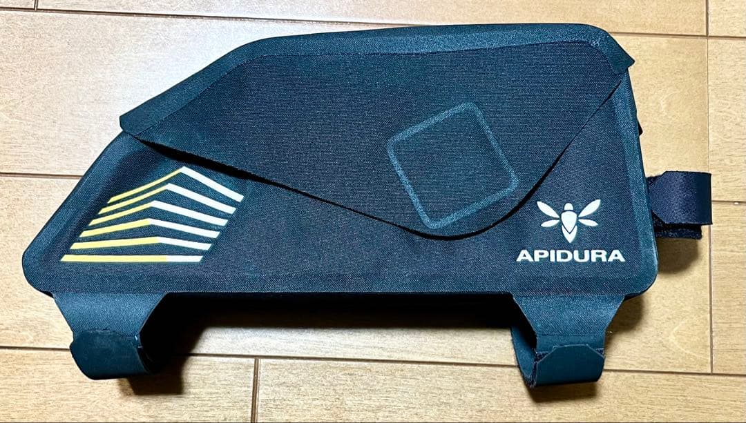 アピデュラ APIDURA RACING TOP TUBE PACK 1L