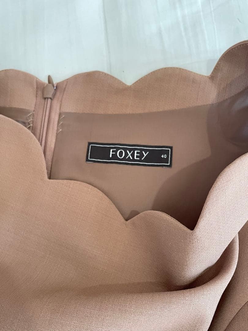 千秋　FOXEYフォクシー スカラップネックライン ノースリーブワンピース
