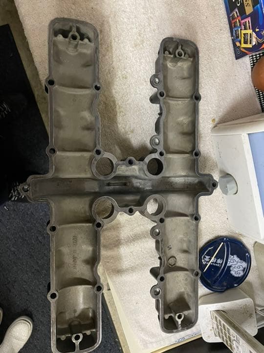 ゼファー750 ヘッドカバー