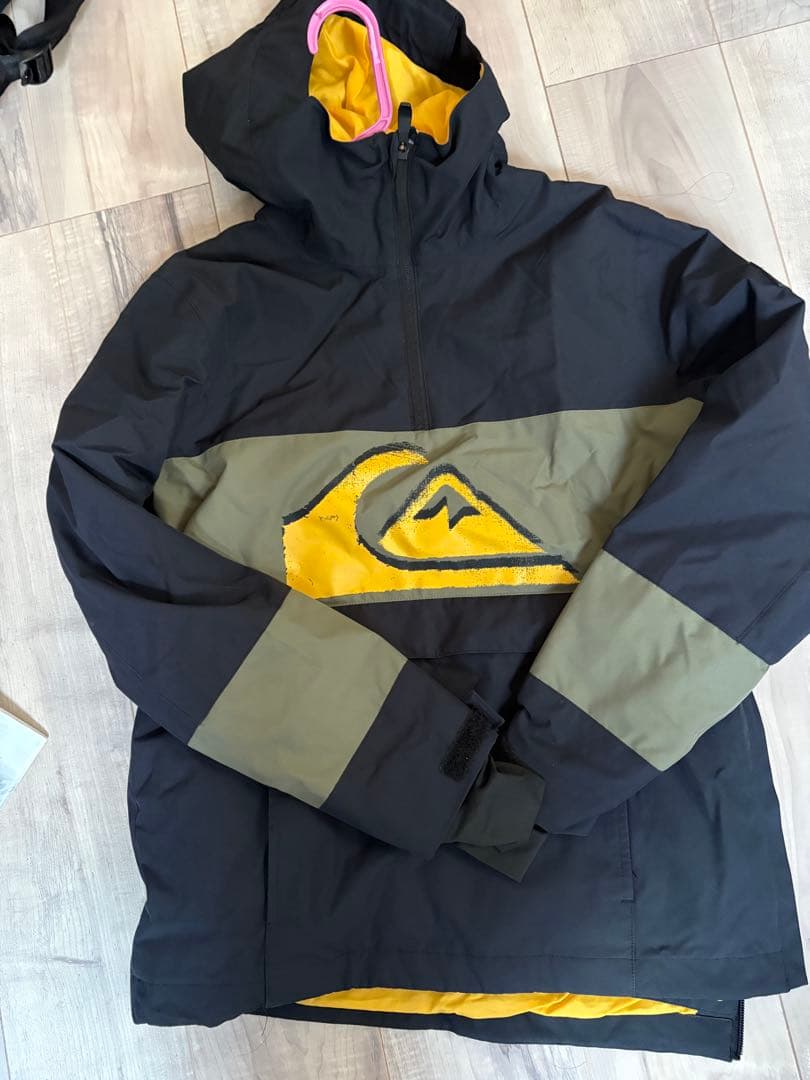 Quiksilver 子ども用スノーボードウェア