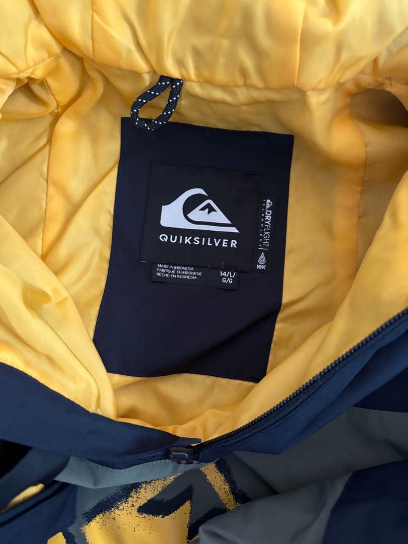 Quiksilver 子ども用スノーボードウェア