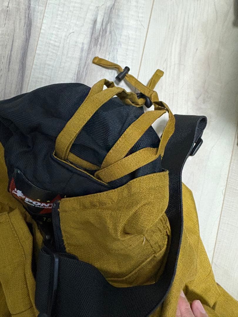 Quiksilver 子ども用スノーボードウェア