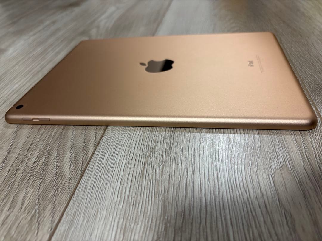 iPad本体 Apple iPad (6th Generation) 32GB Wi-Fi