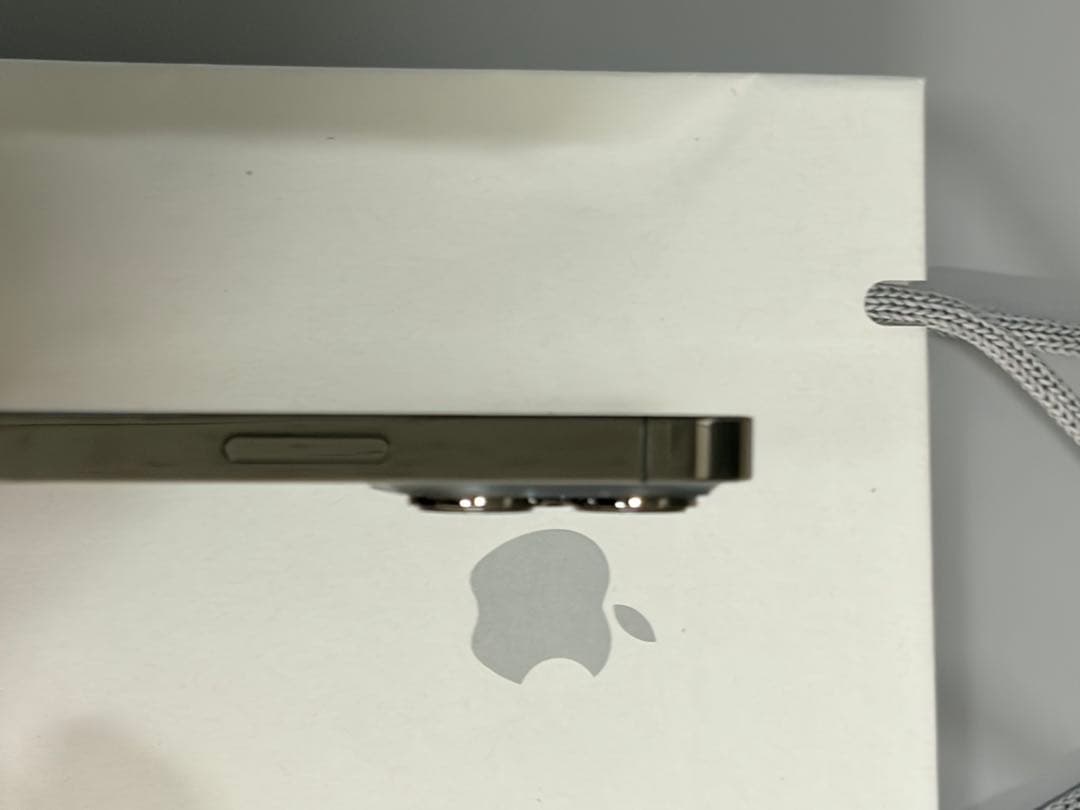 iPhone13 pro 256GB (グラファイト)