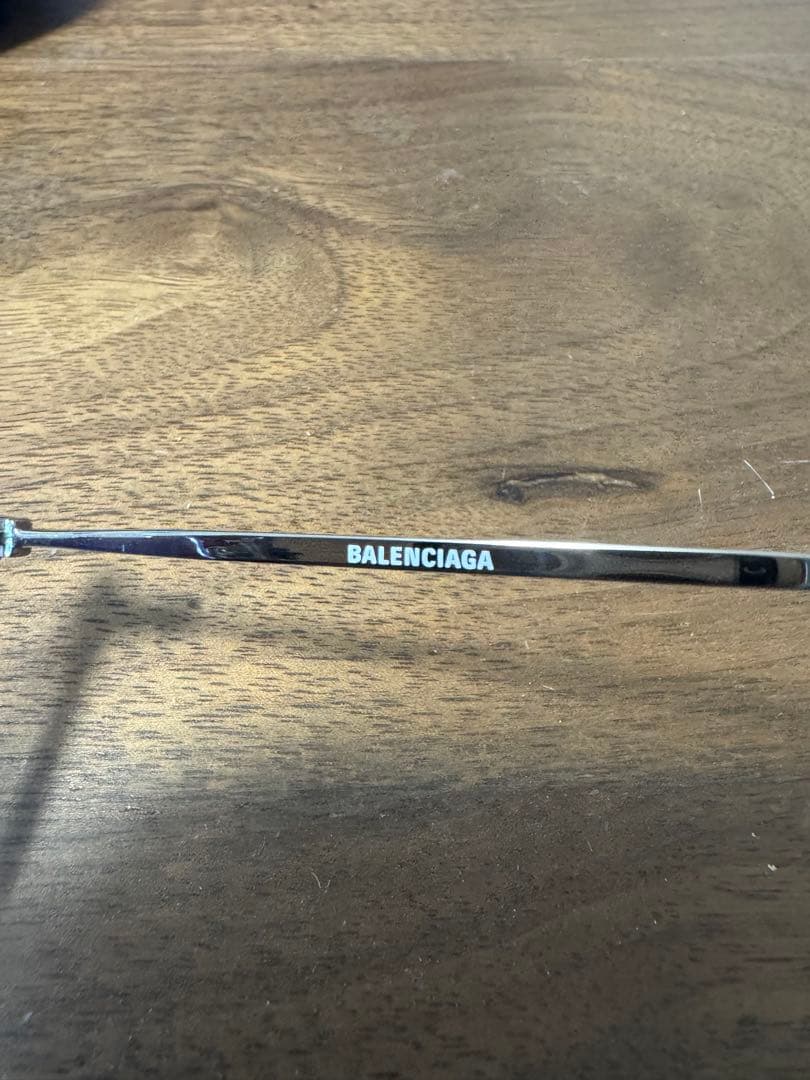 BALENCIAGA INVISIBLE RECTANGLE サングラス