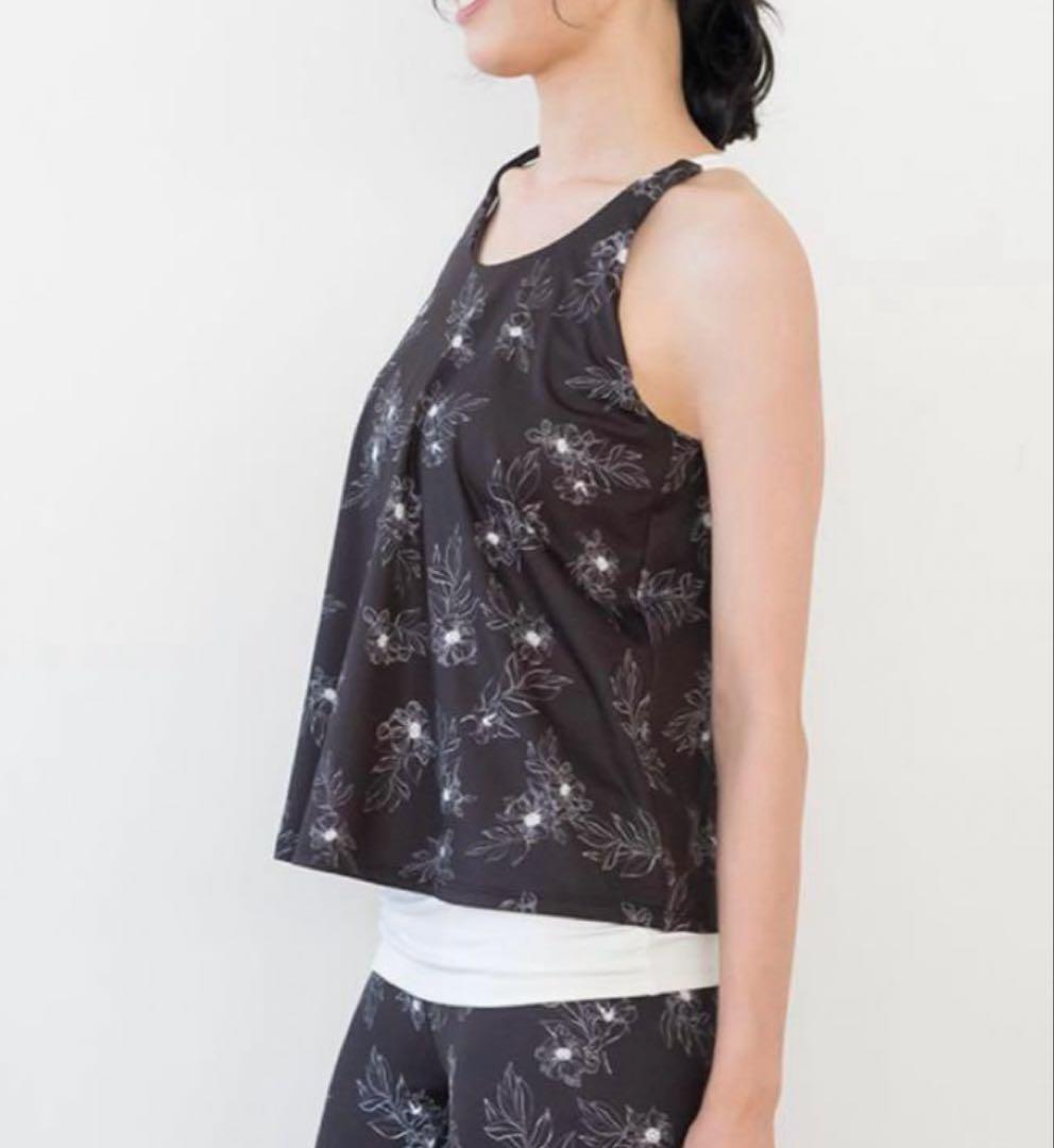 ☆新品☆ sukala フラワープリントカバータンクトップ　S