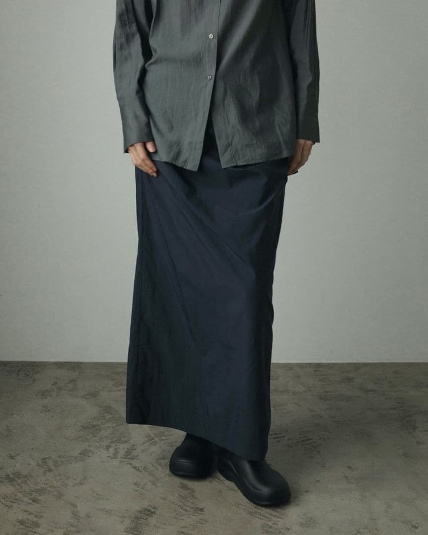 アンヌークTuck Long Skirt　ネイビー サイズ38