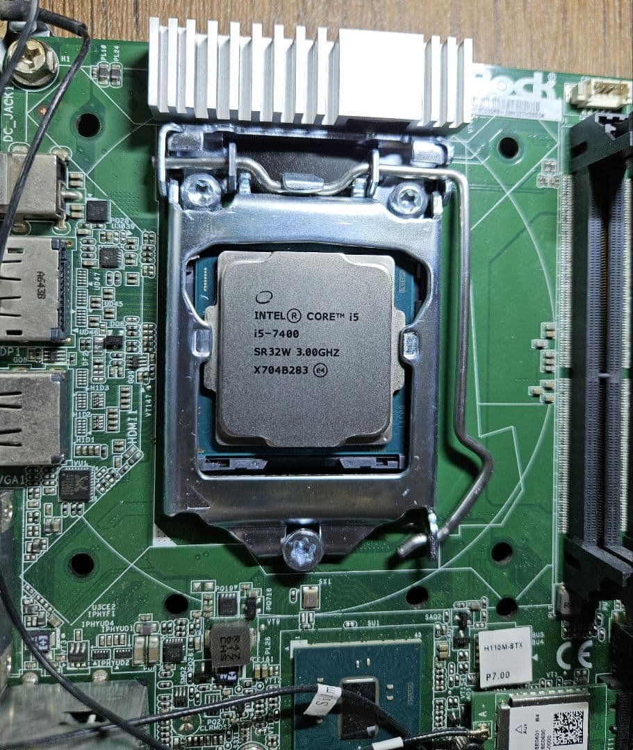 ア*ス様 ASRock Desk Mini 110 ＋ Intel i5 740