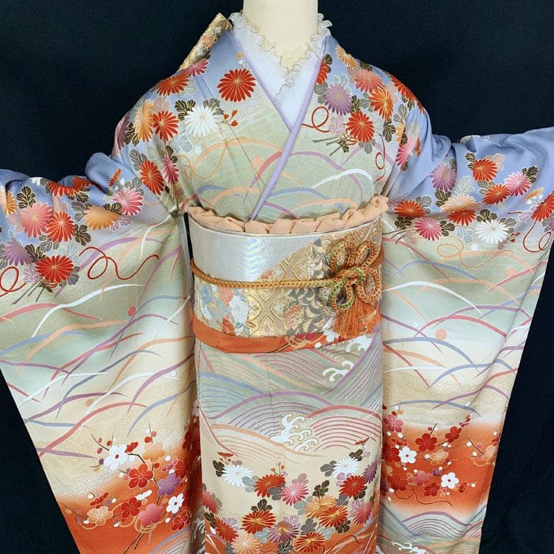 603z3☆振袖 古典柄 金駒刺繍 金彩 花束 露芝☆美品 成人式結婚式十三参り
