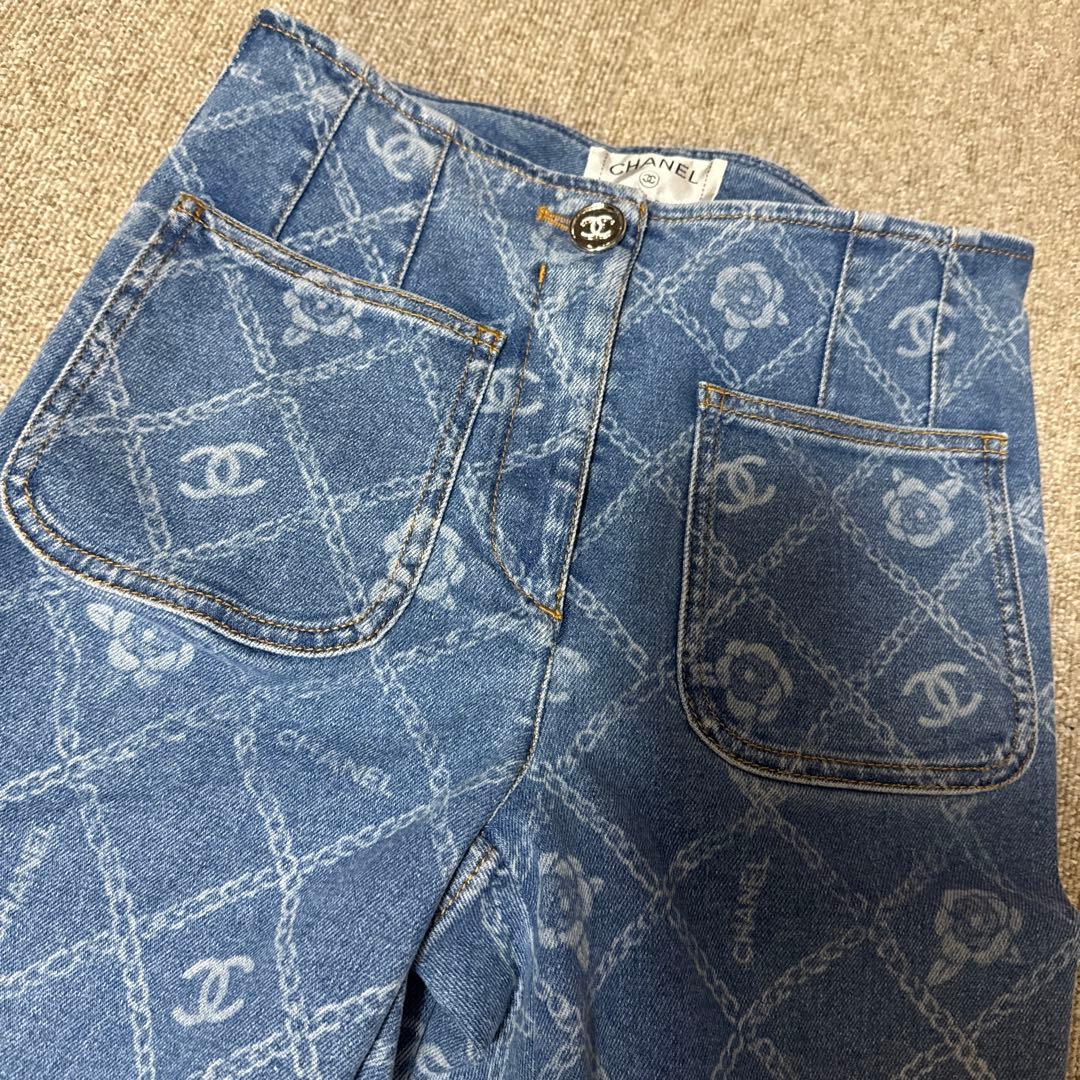 CHANEL☆シャネル　デニムパンツ
