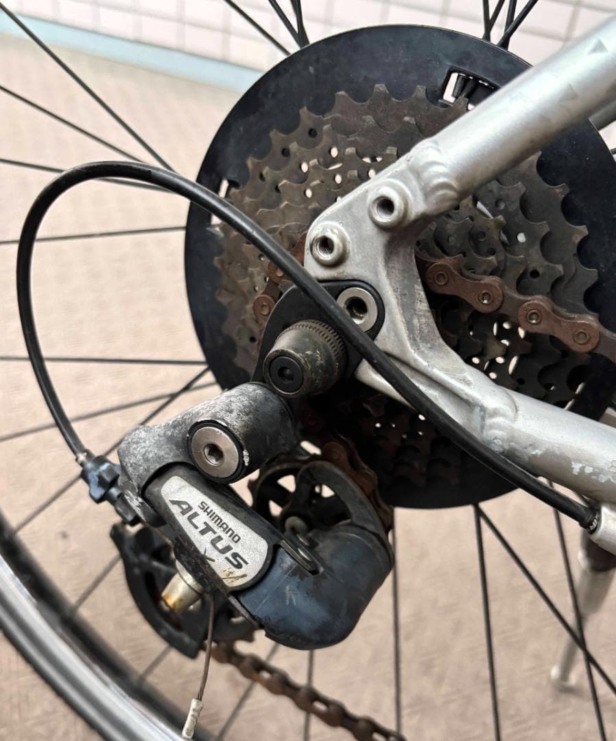 Specialized SIRRUS　クロスバイク　引取り限定：さいたま市北区
