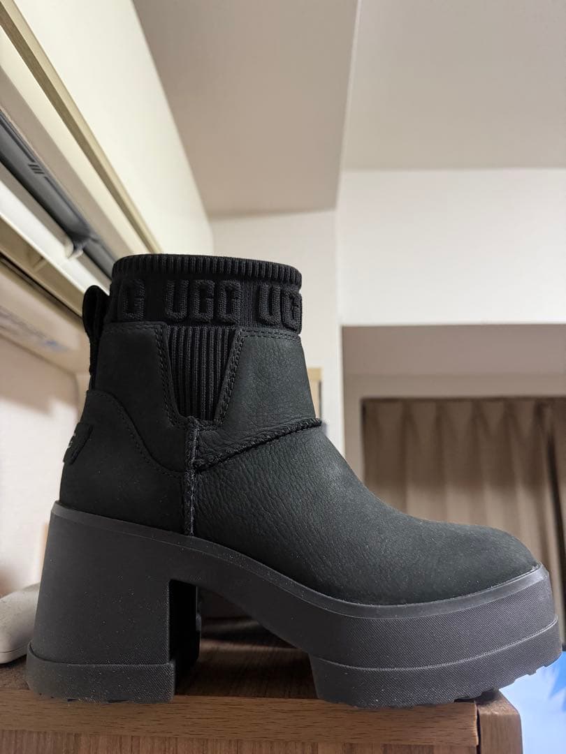 UGG 厚底ブーツ ブラック 23cm