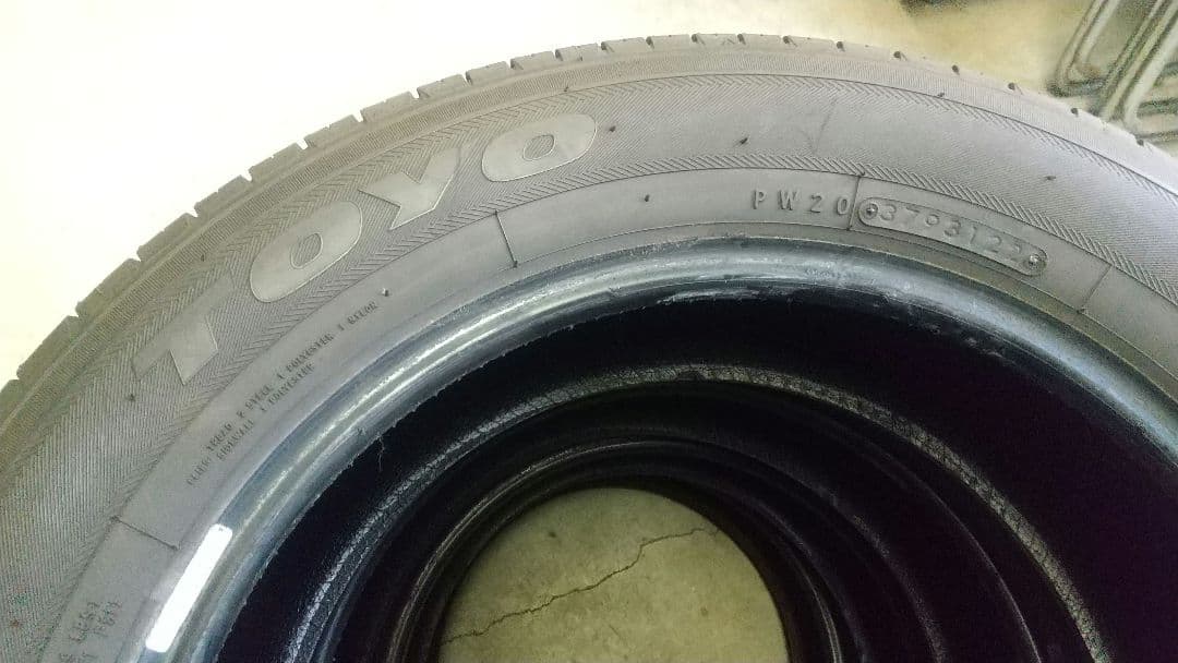 205/60R16 トーヨー 2022年製 溝多 4本 タイヤ