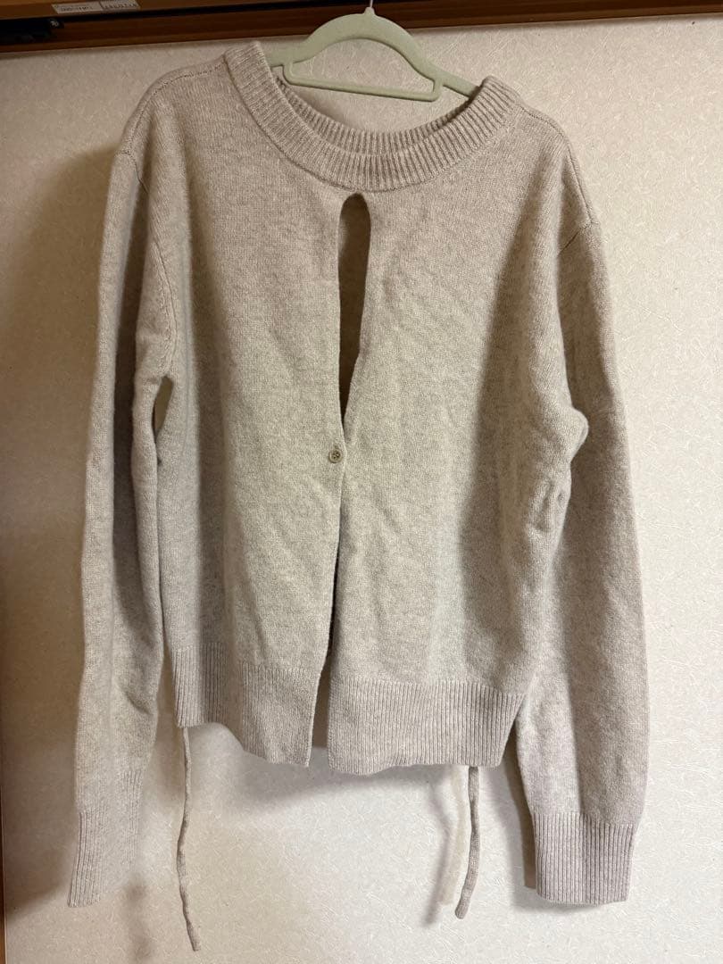CLANE×広瀬すず FACE CENTER SLIT KNIT TOPS