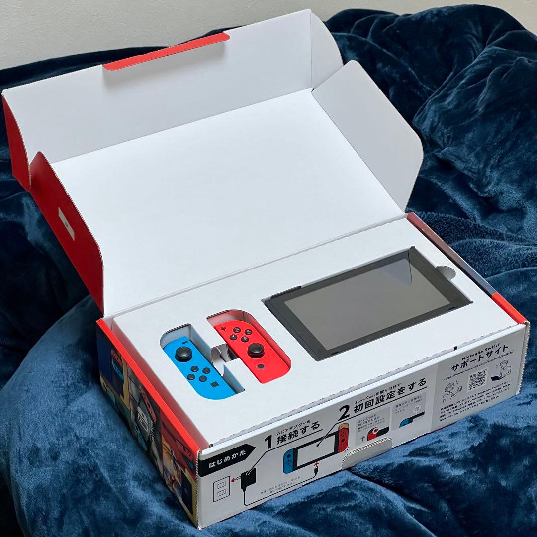 Nintendo Switch （ケース・プロコントローラー付）