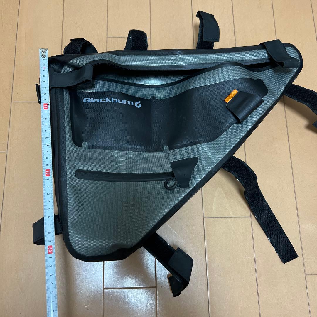 Blackburn トライアングルバッグ グレー/ブラック