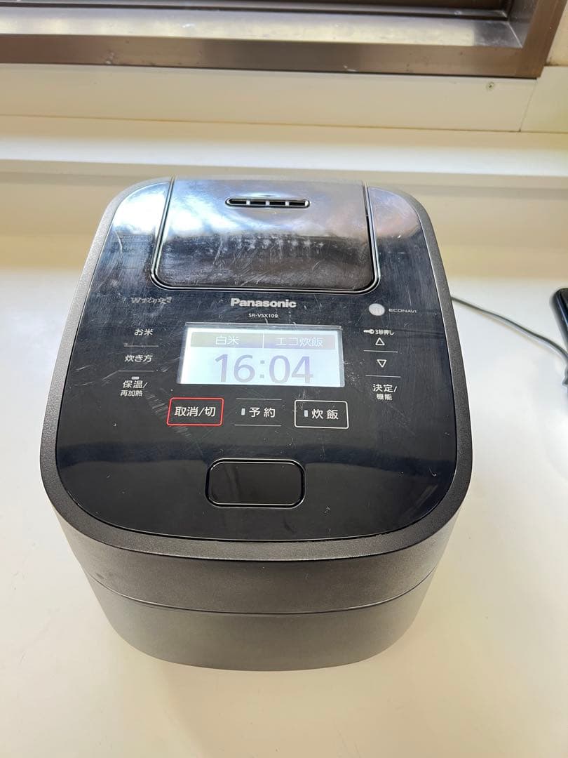 Panasonic 炊飯器 SR-VSX109うまく動作しています。2019年