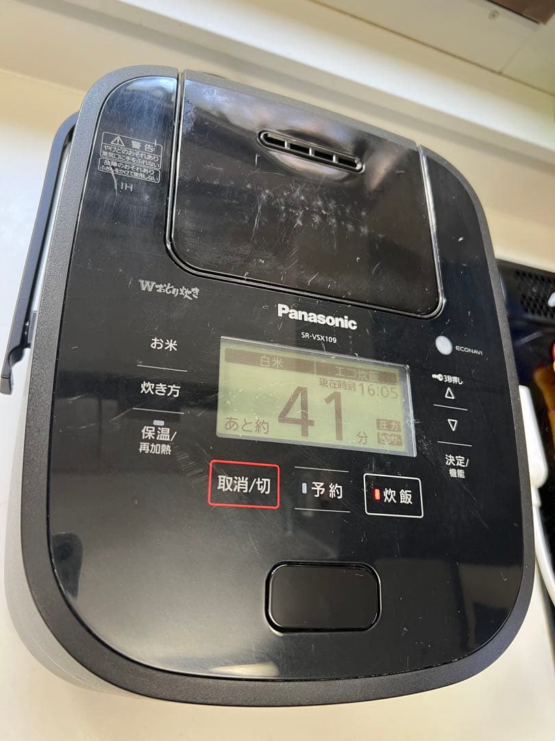 Panasonic 炊飯器 SR-VSX109うまく動作しています。2019年