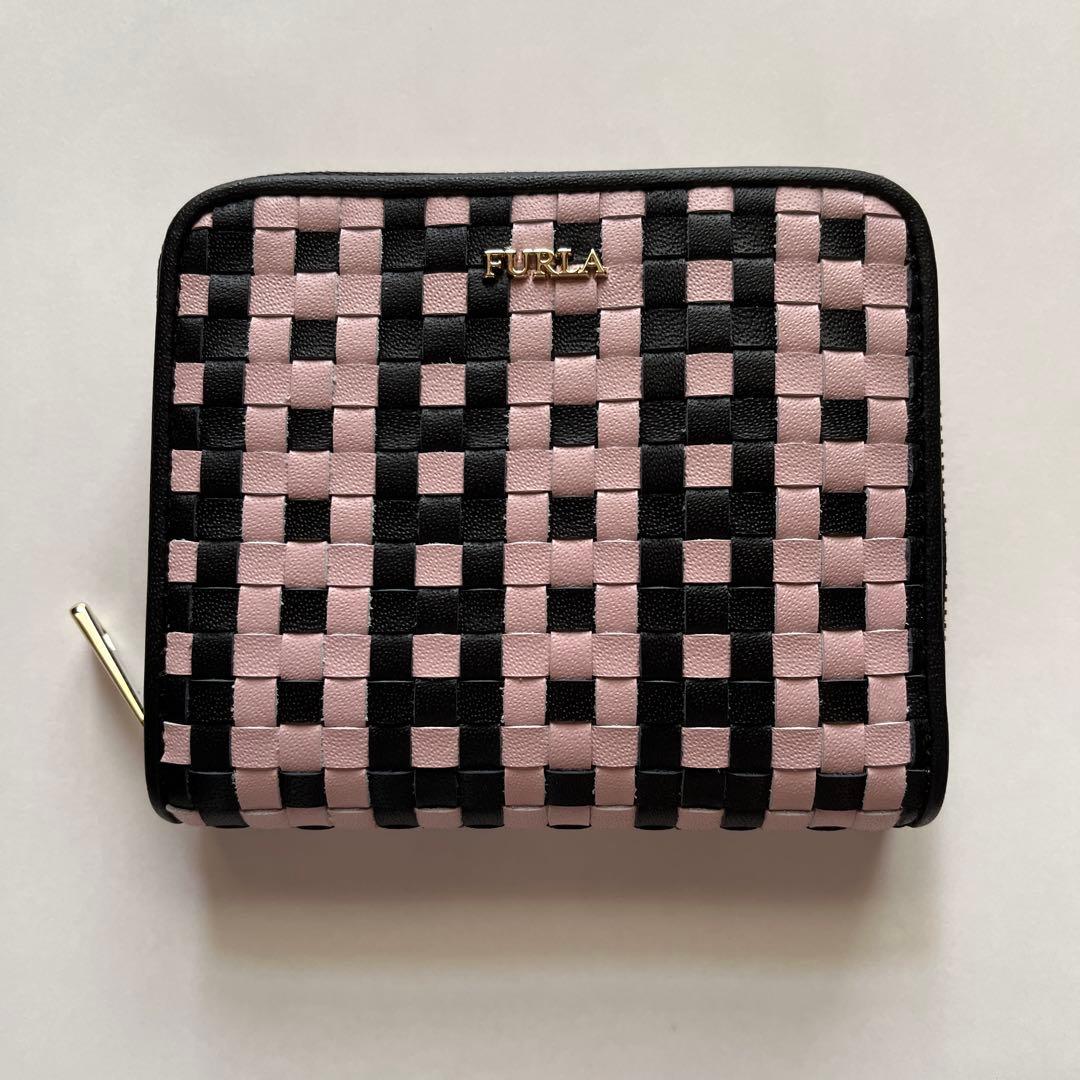 【新品未使用】FURLA フルラ コンパクト 財布 編み込み ブラック ピンク
