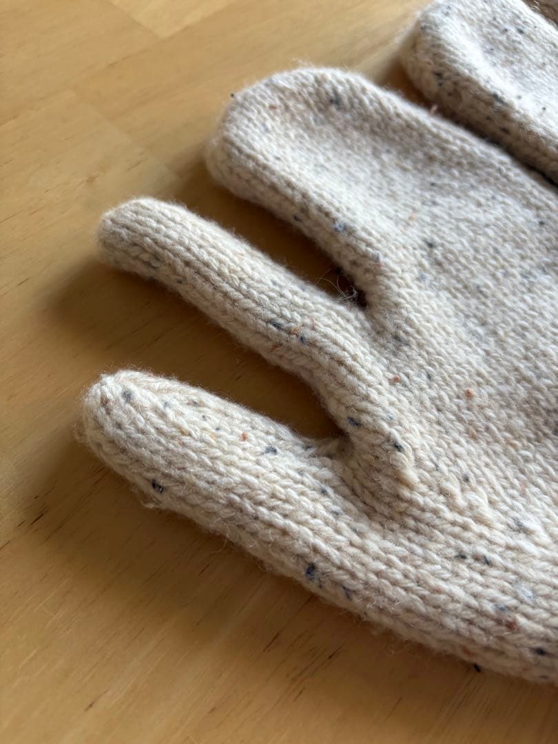 サノバチーズ　27 SMOKE MITTENS