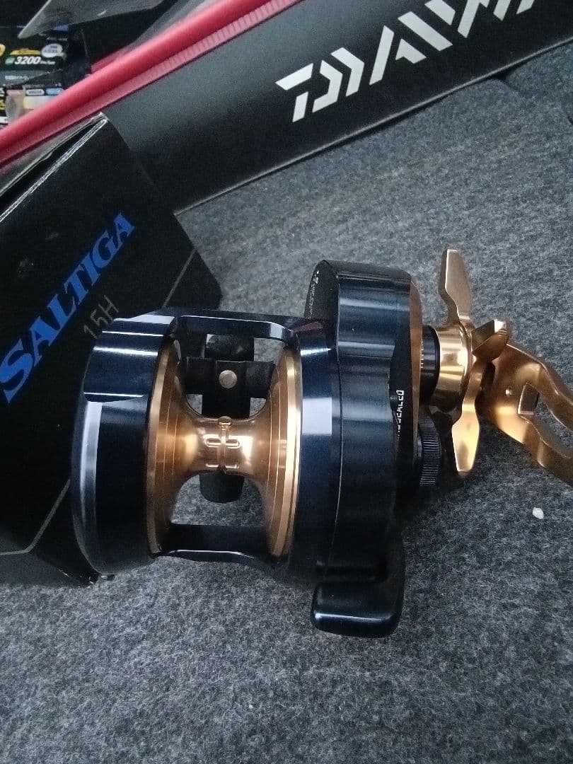 DAIWA SALTIGA 15H 両軸リール