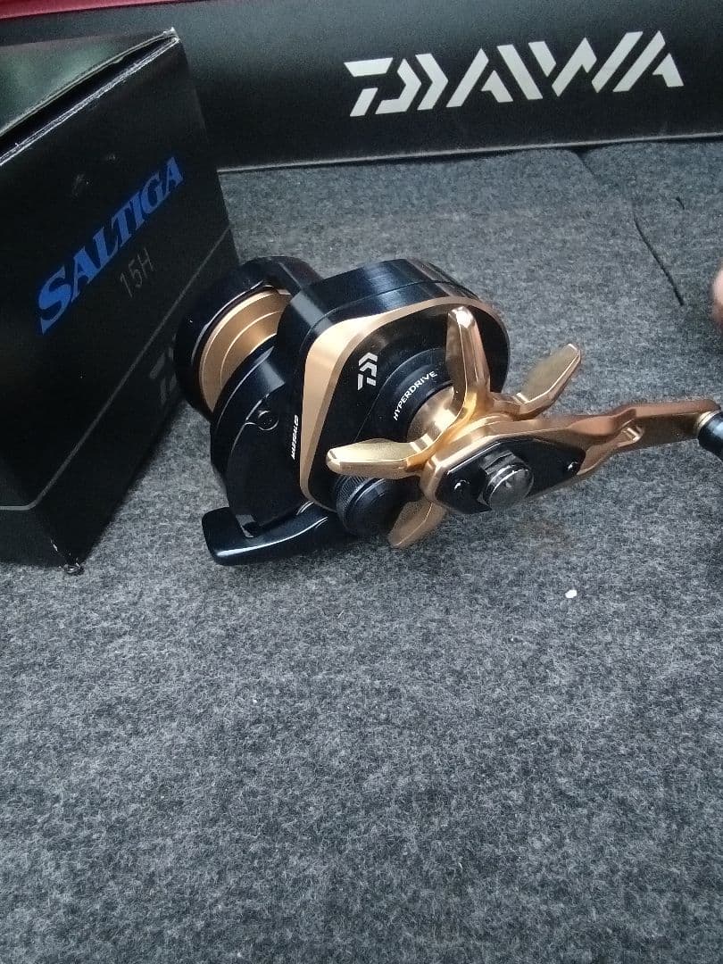 DAIWA SALTIGA 15H 両軸リール