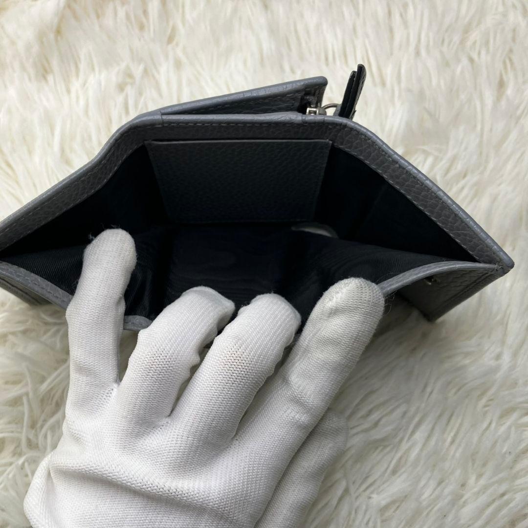 ✨極美品✨GUCCI 三つ折り　財布　プチマーモント　GGエンブレム　グレー