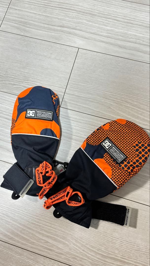 DC 迷彩柄 スノーボードウェア 子ども用