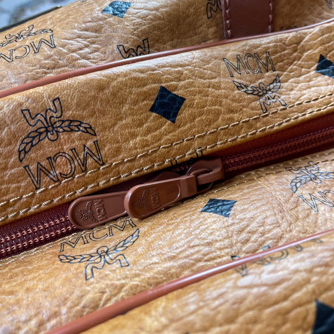 MCM ボストンバック（ドイツ製）　ショルダー付