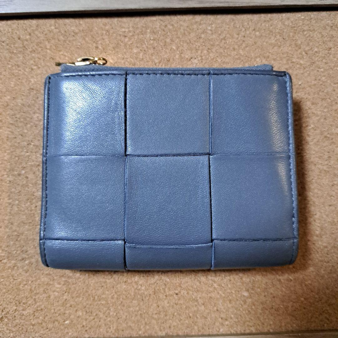 ボッテガヴェネタ 二つ折り財布 カセット マキシイントレチャート