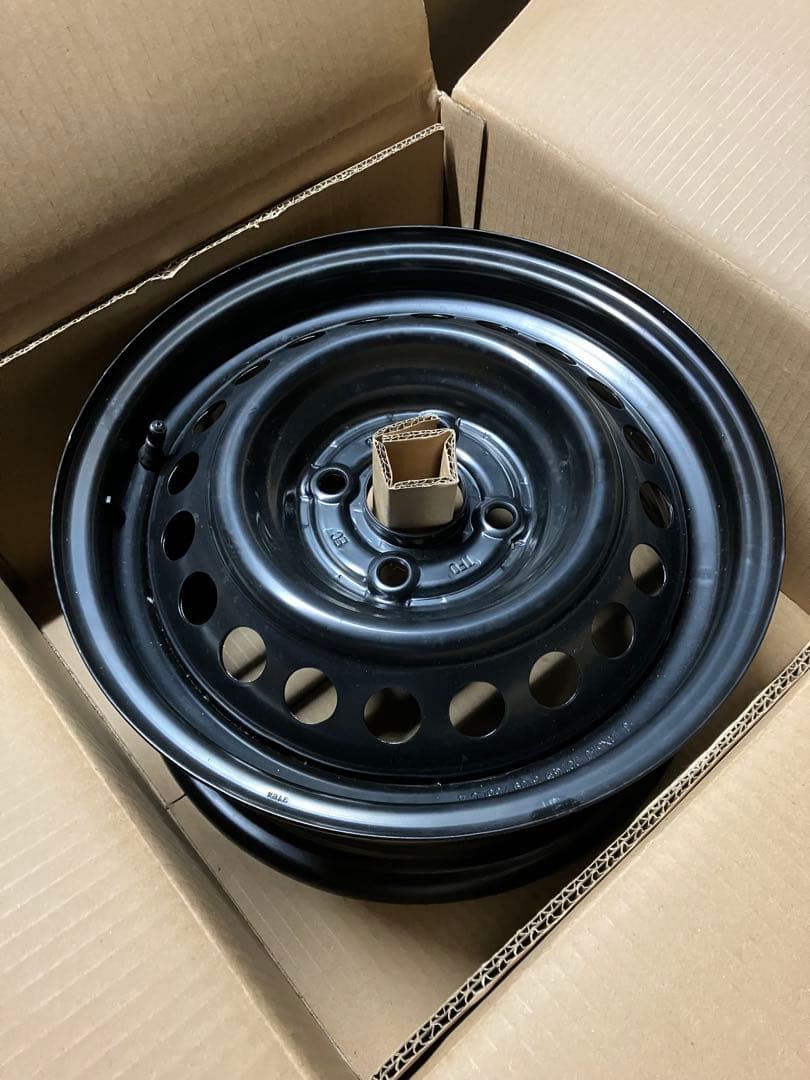 ホンダ　フィット新車外し 純正鉄ホイール 2本セット 14インチ 5.5J ①