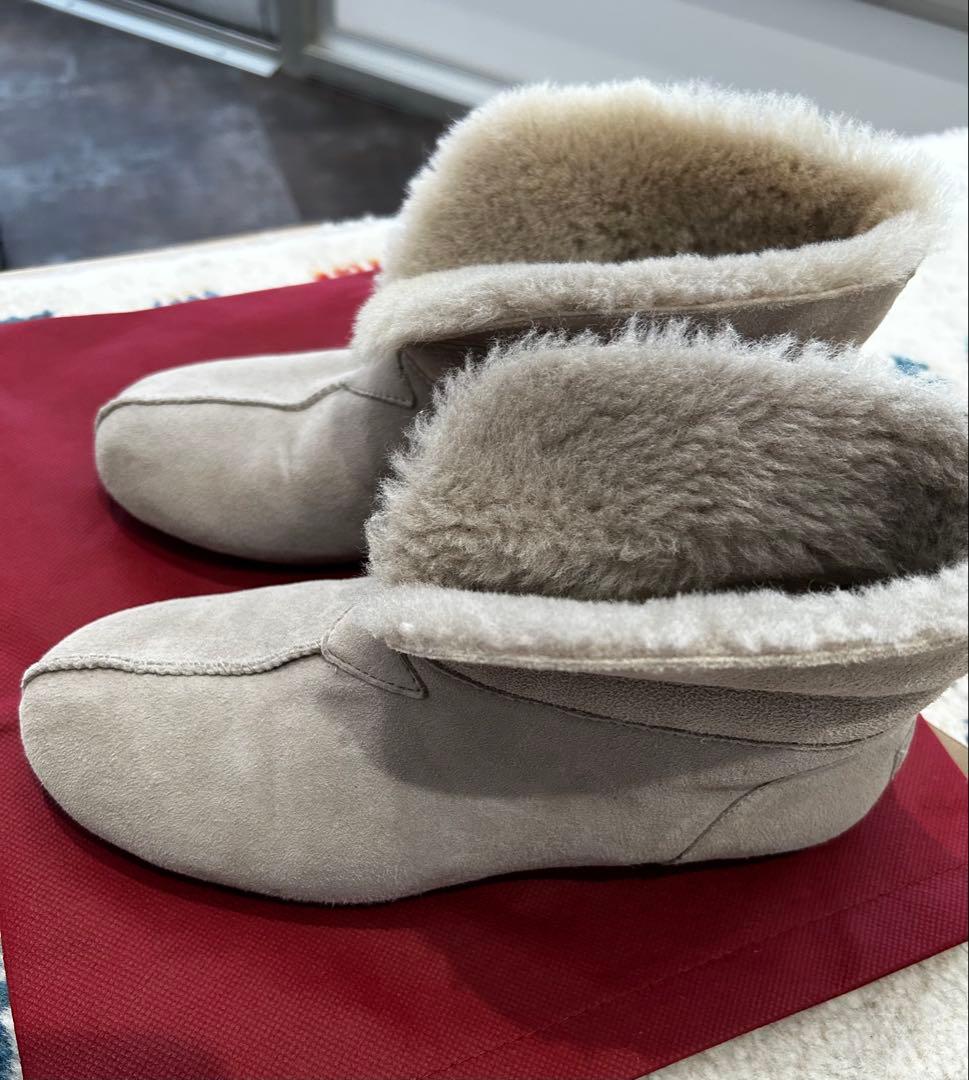 UGG ムートンブーツ　ライトグレー