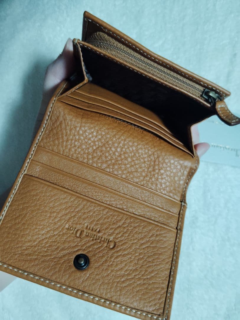 【美品】クリスチャンディオール二つ折り財布キャメルD金具