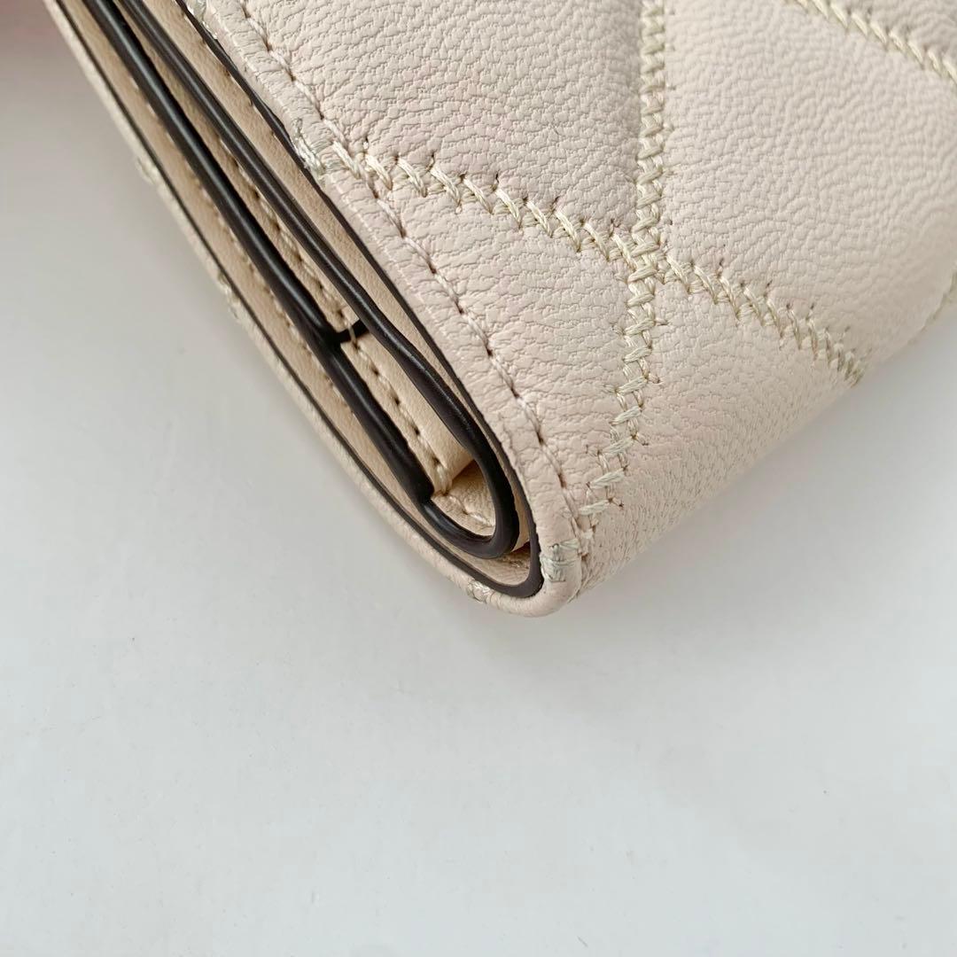 【TORY BURCH】トリーバーチ　二つ折り財布　ダイヤモンドキルト　ホワイト